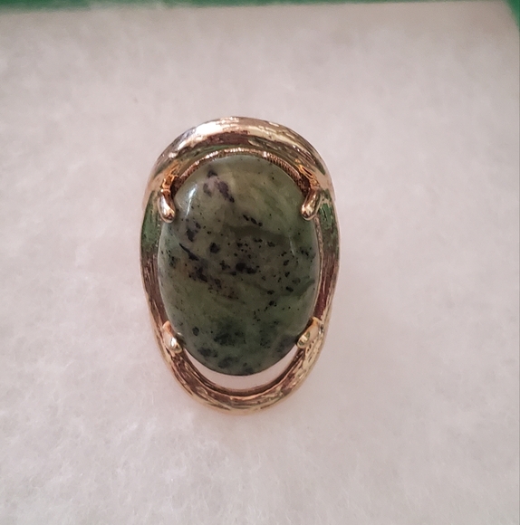 M+S Oval Jasper Cabochon Textured Gold Tone Statement Ring Size 6 - Picture 6 of 12